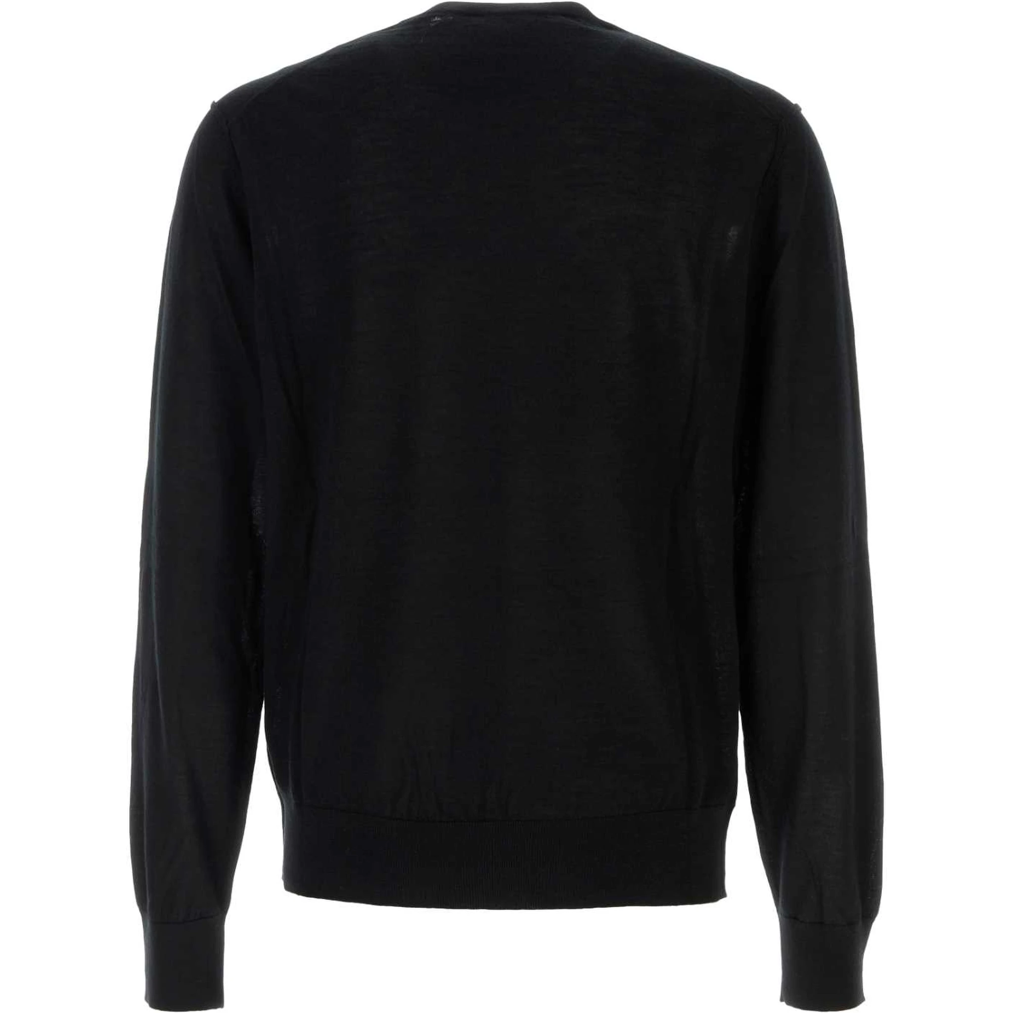 KNITWEAR