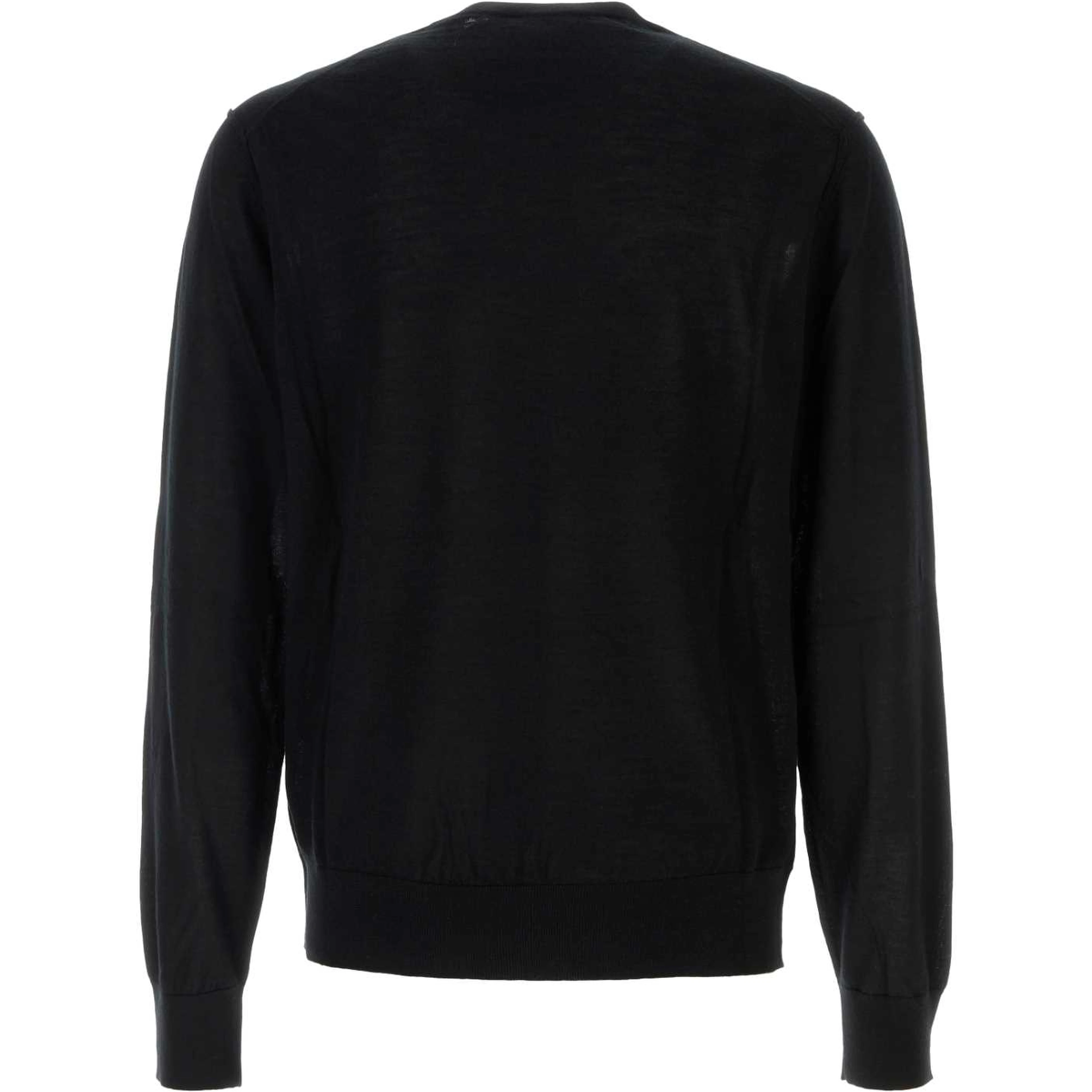 KNITWEAR