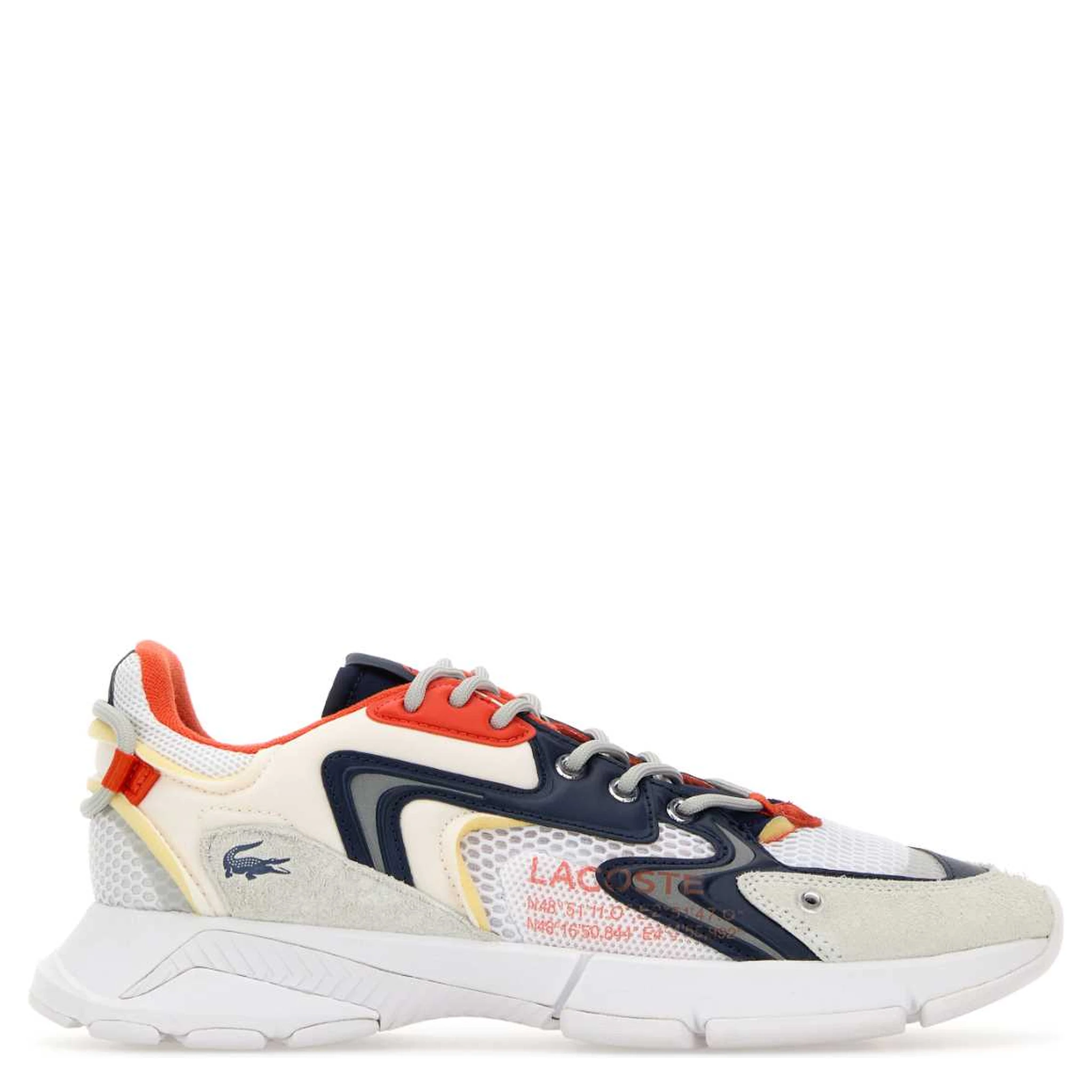 أحذية رياضية