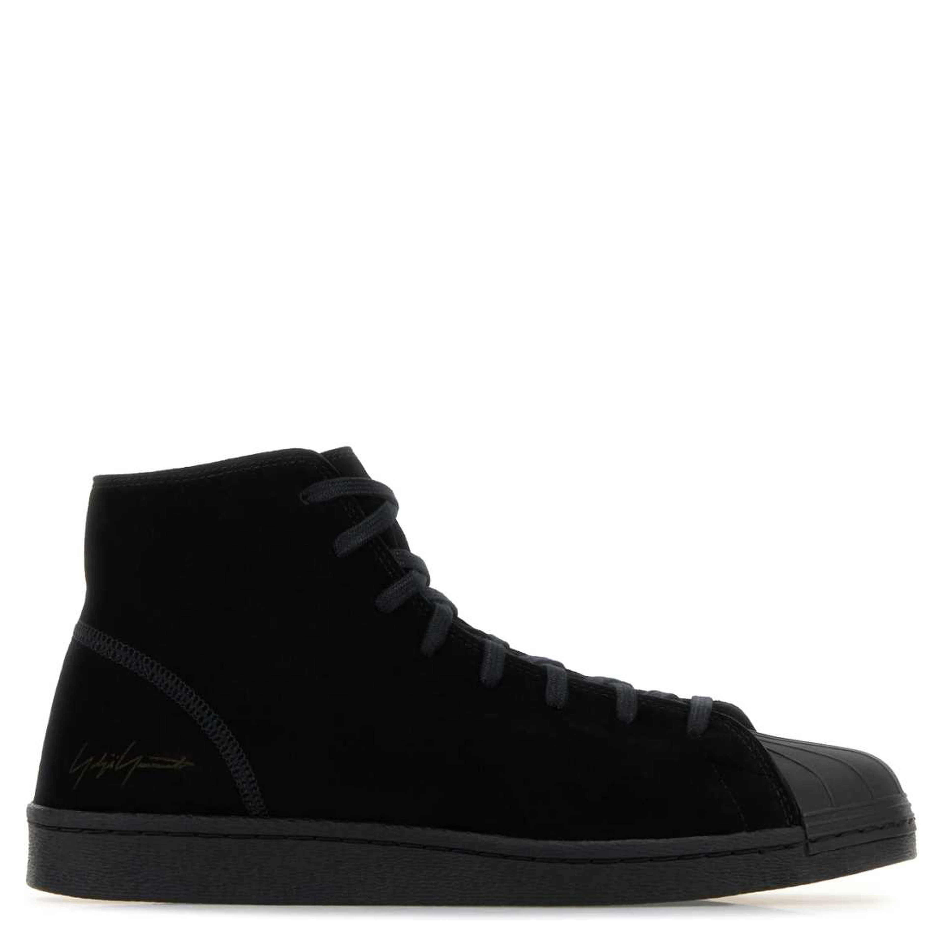 Y-3 KURO PRO MODEL
