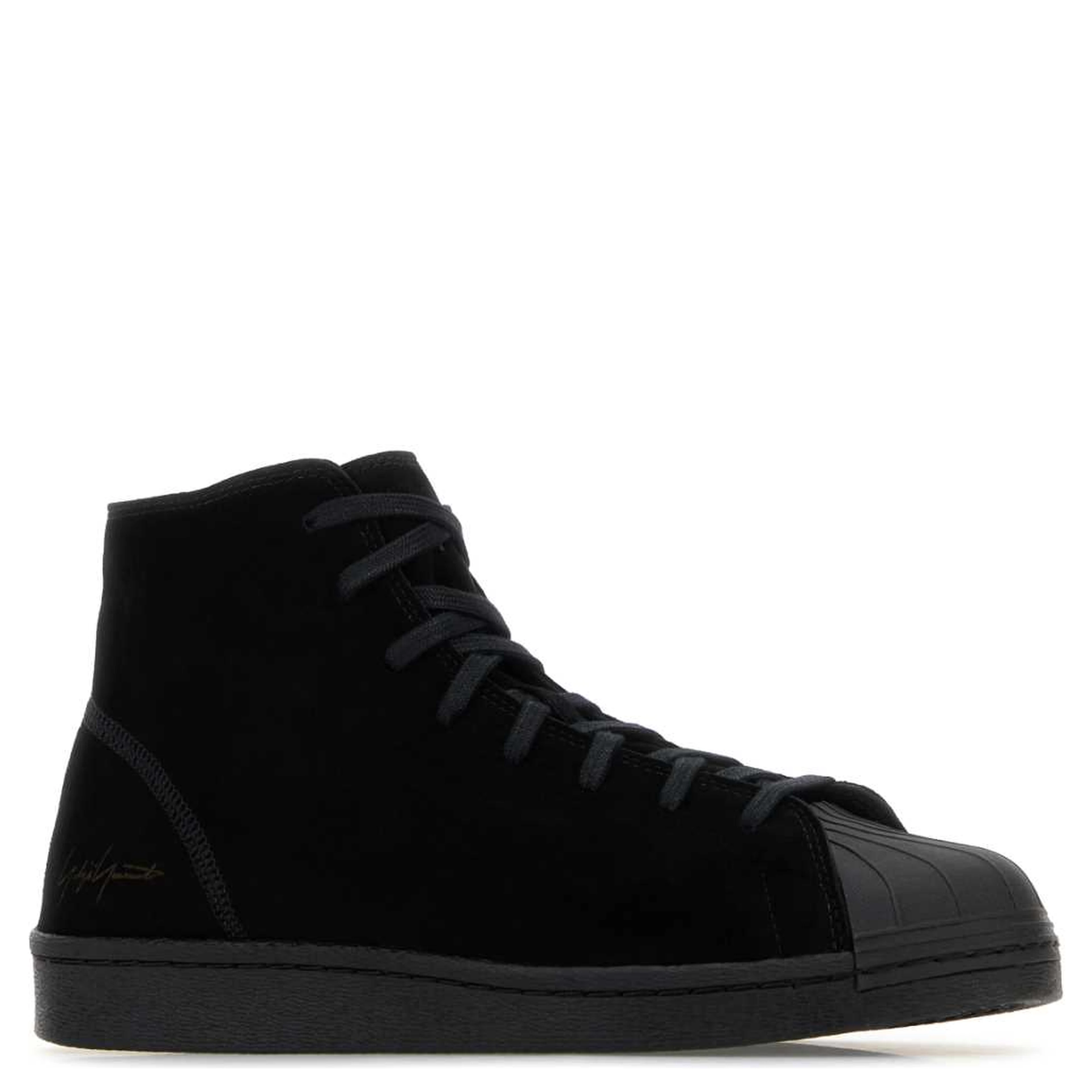 Y-3 KURO PRO MODEL