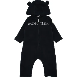 ياقة دائرية