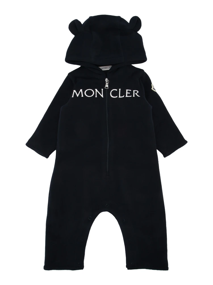 ياقة دائرية