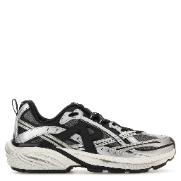 STORM RUNNER