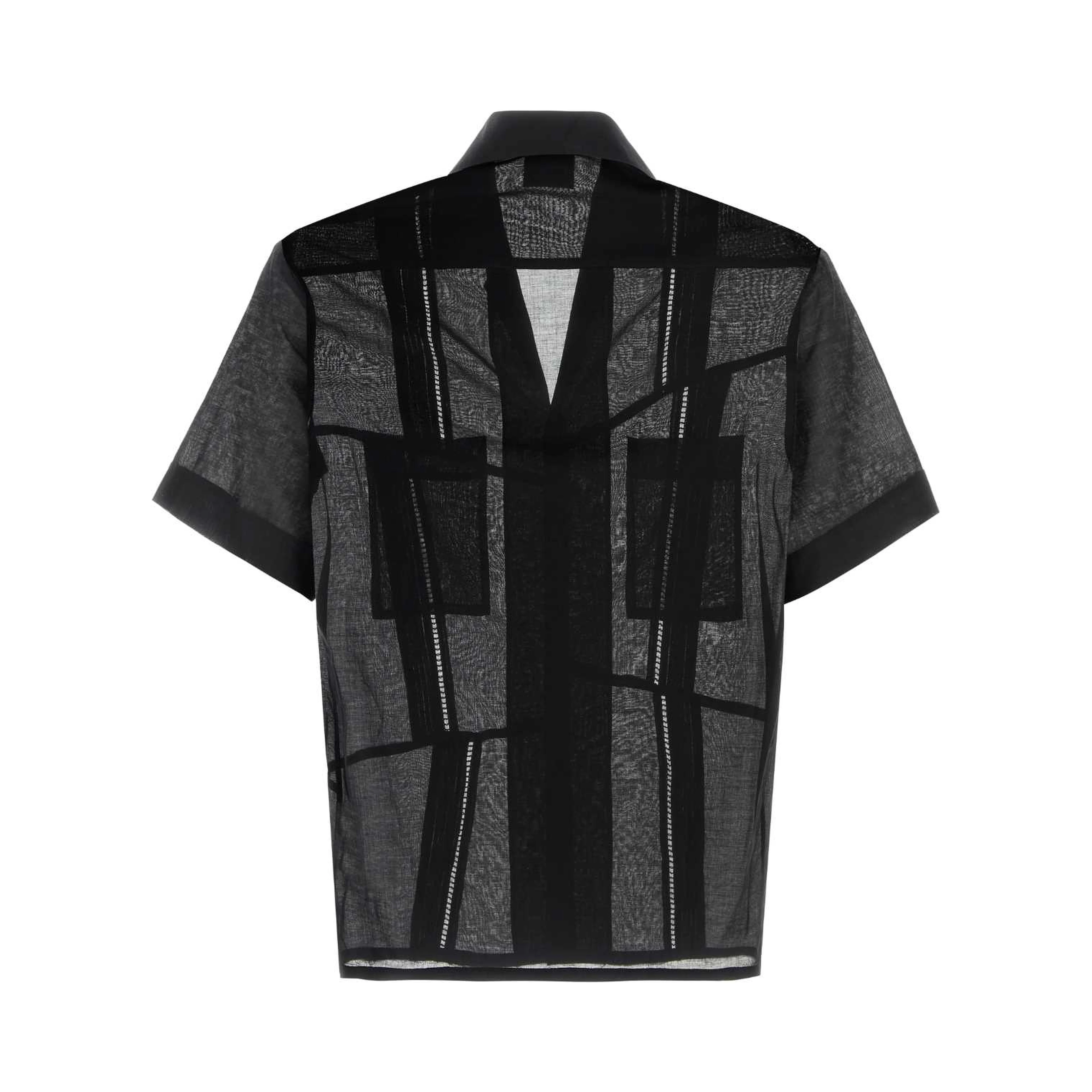 BROKEN GUAYABERA