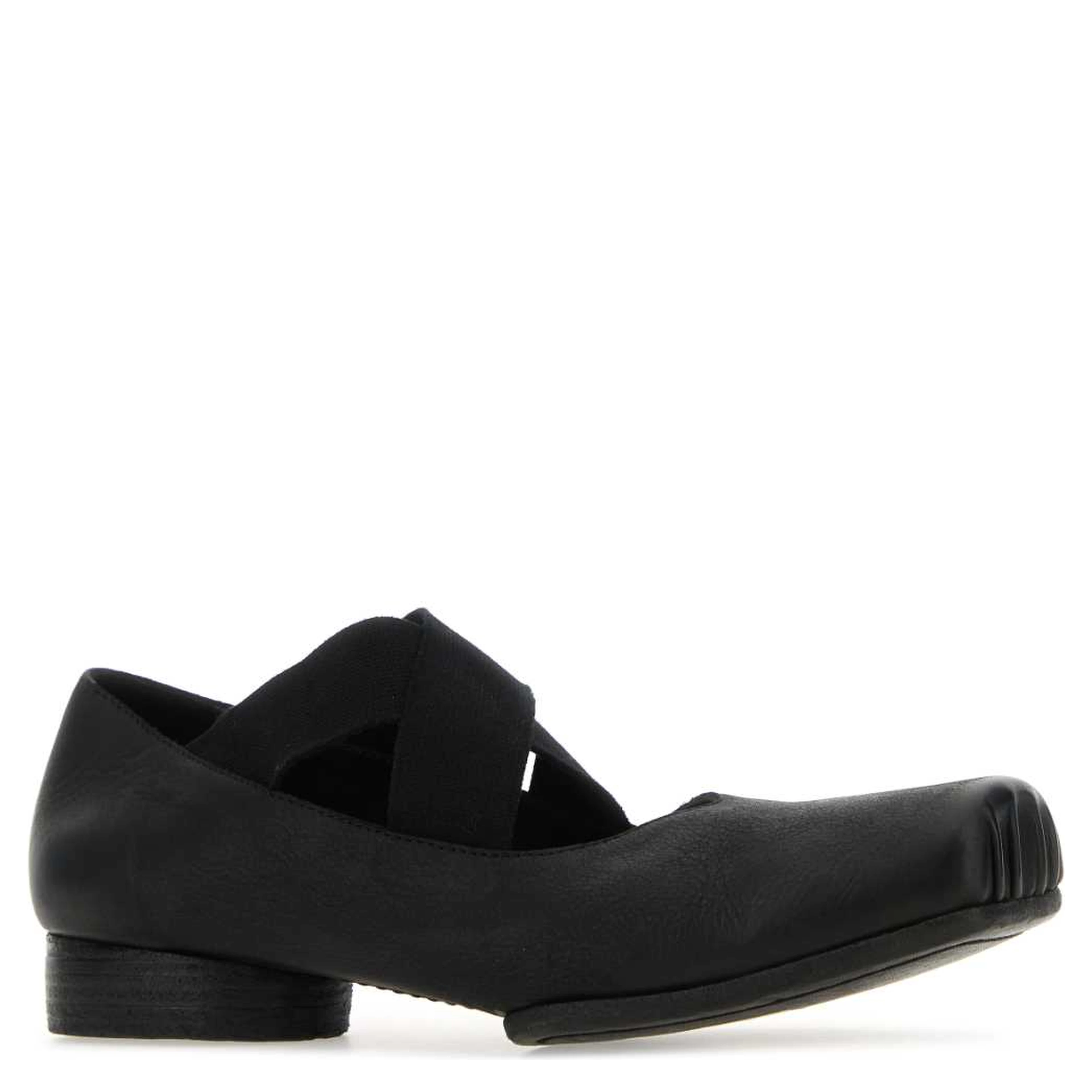 BALLET SHOES