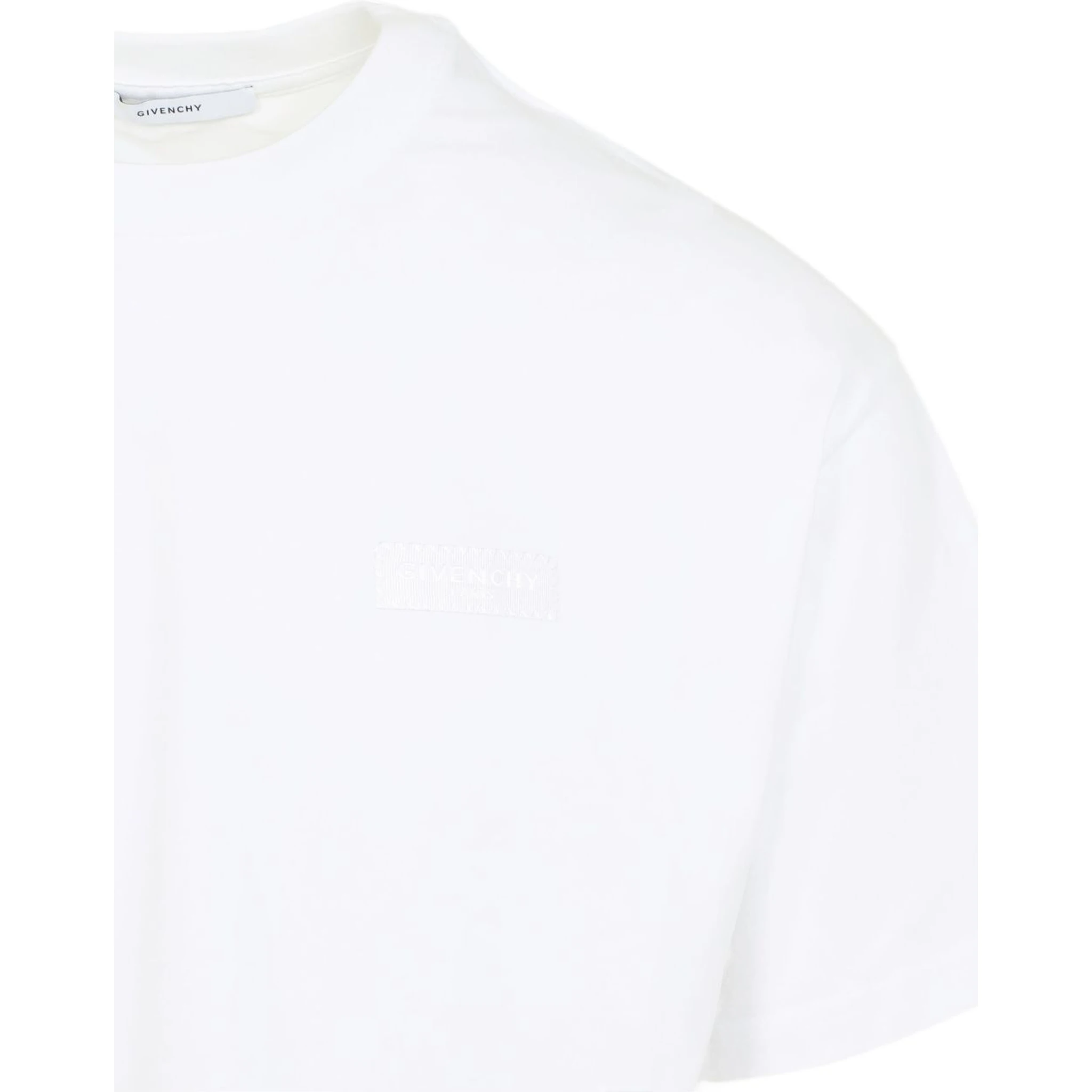 تيشيرتات وبولو جيفنشي بيضاء