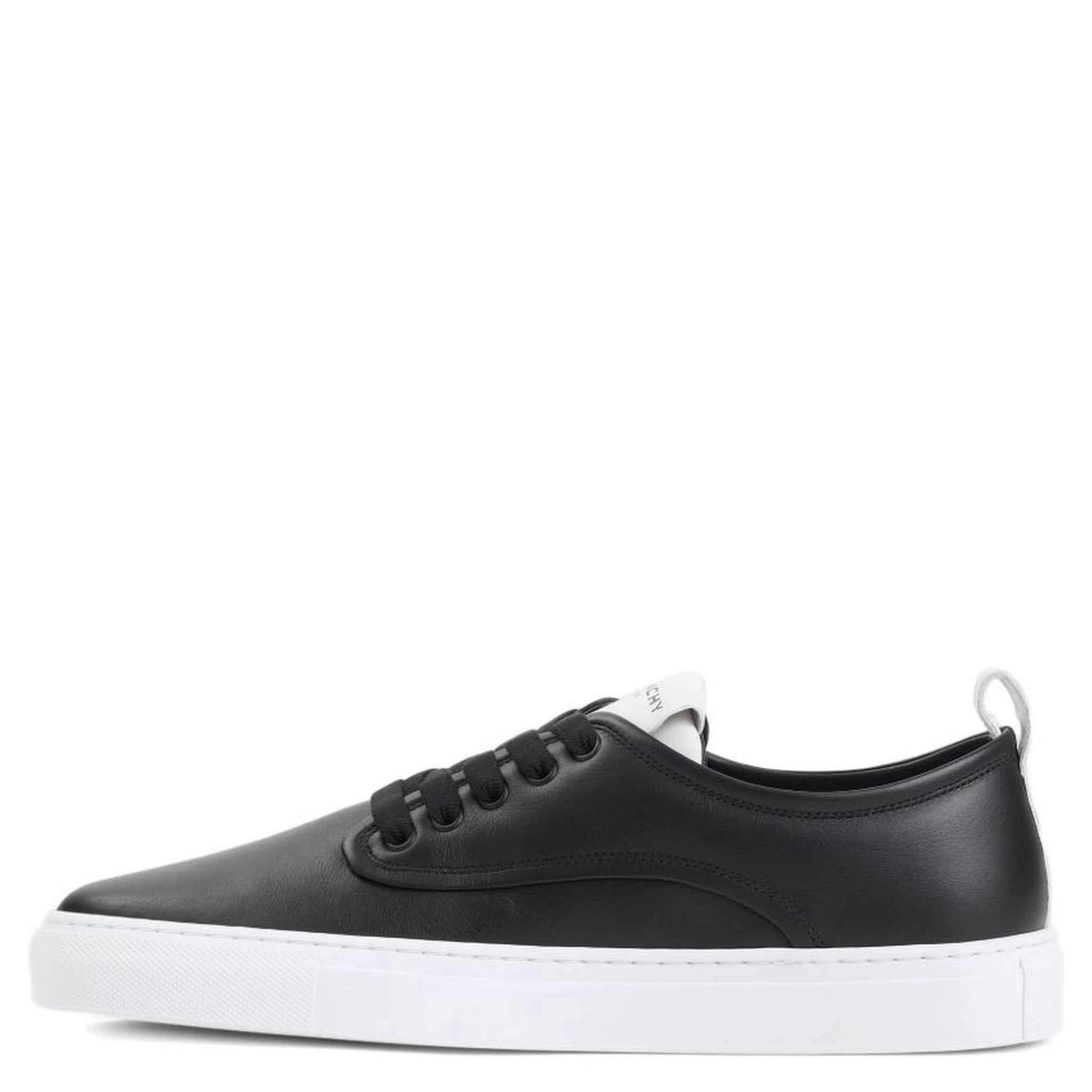 حذاء رياضي أسود من جيفنشي