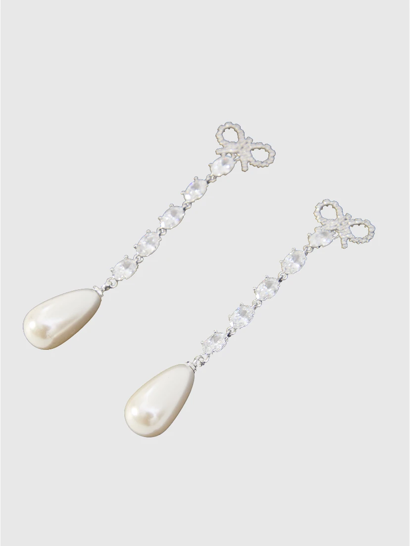 Bow pearl droplet earrings