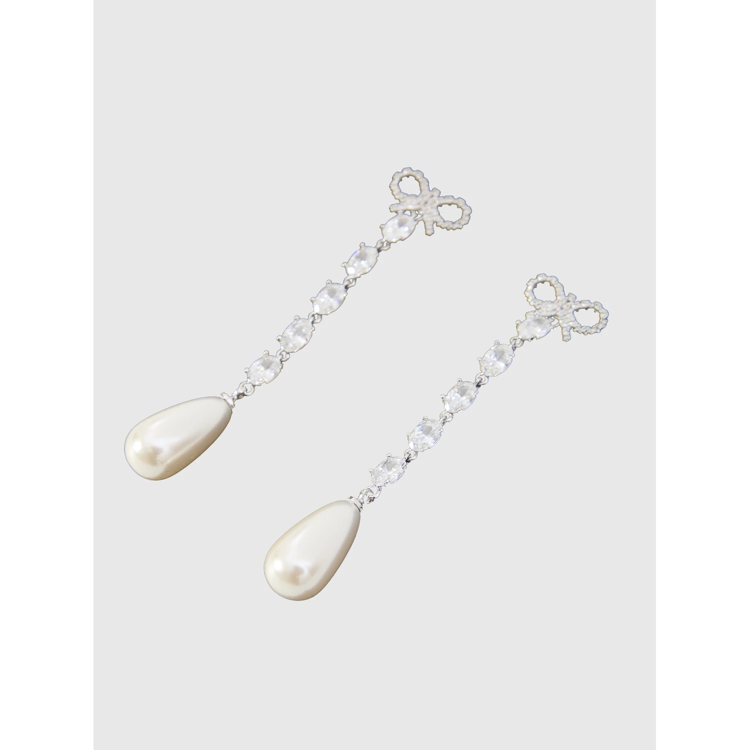 Bow pearl droplet earrings