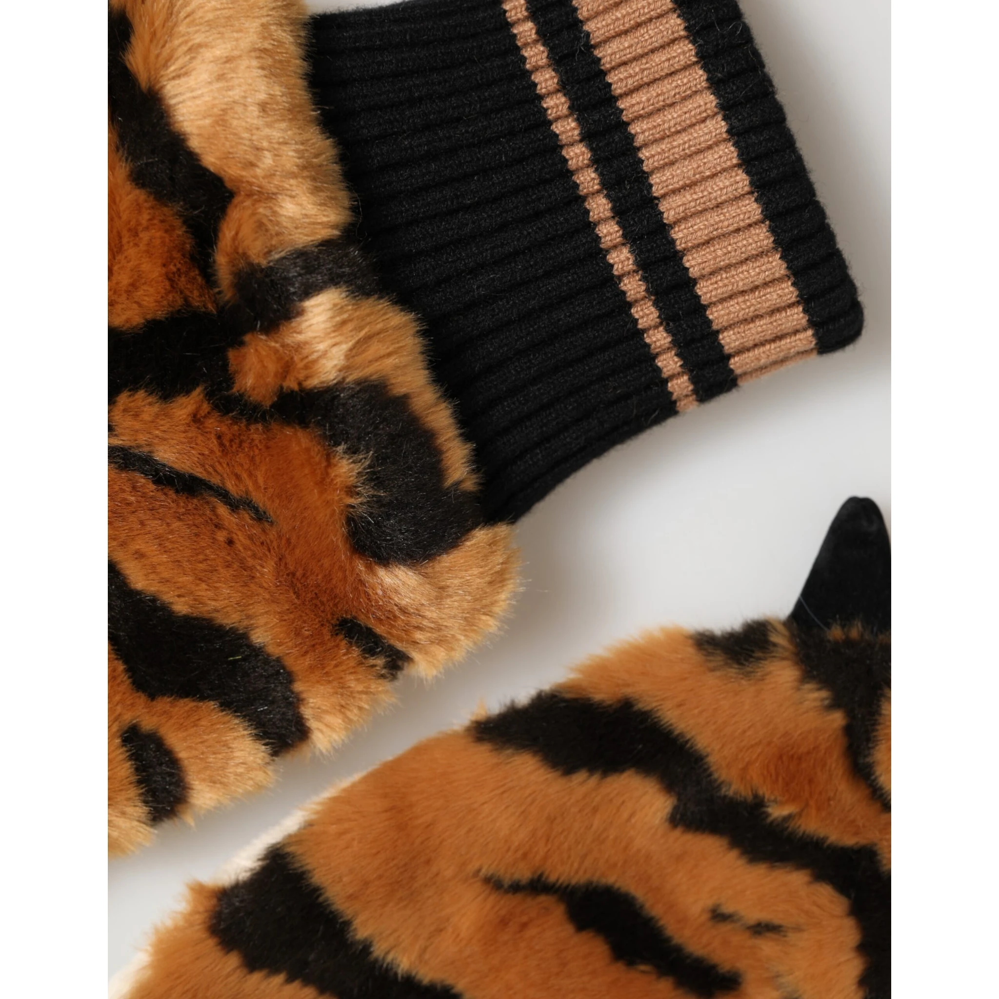 Brown Tiger Knitted Fur Wrist Mitten One Size Gloves