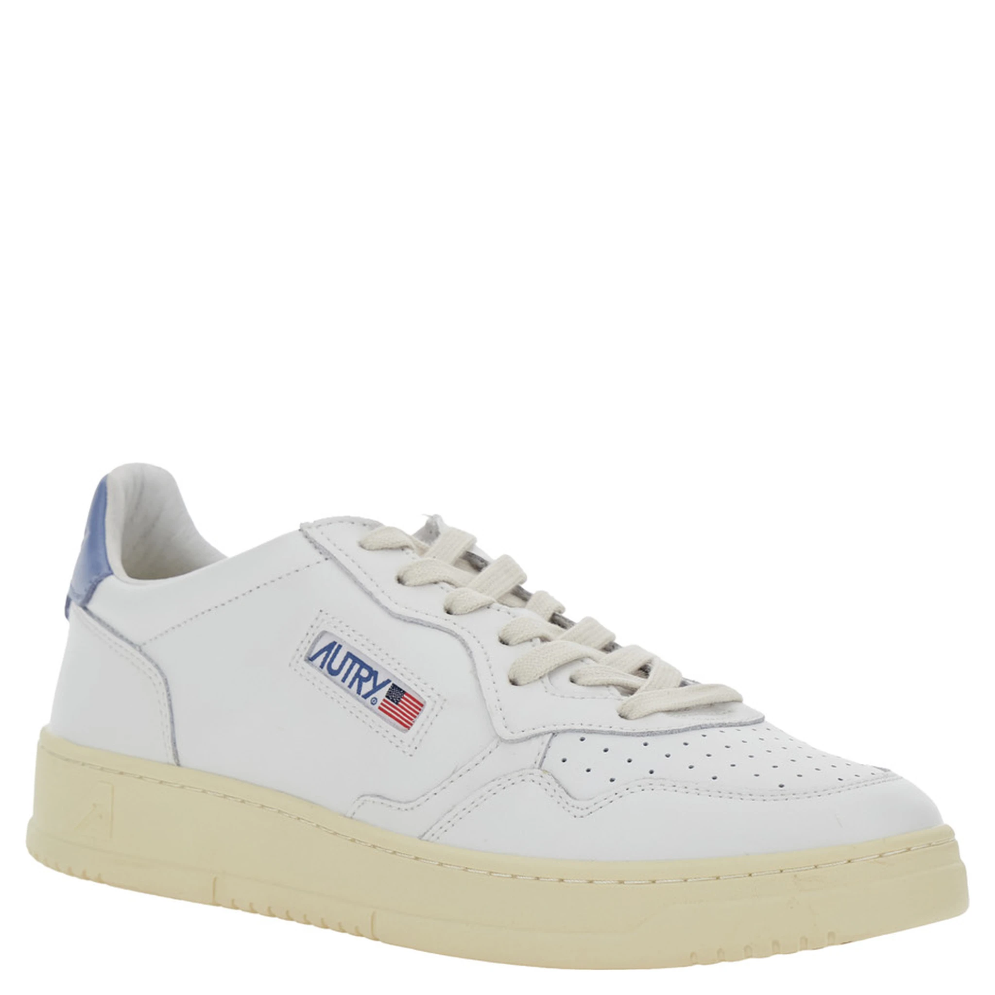Medalist Low White Sneaker with Contrasting Heel Tab in Leather Woman