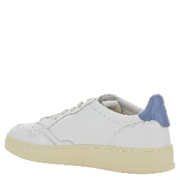 Medalist Low White Sneaker with Contrasting Heel Tab in Leather Woman