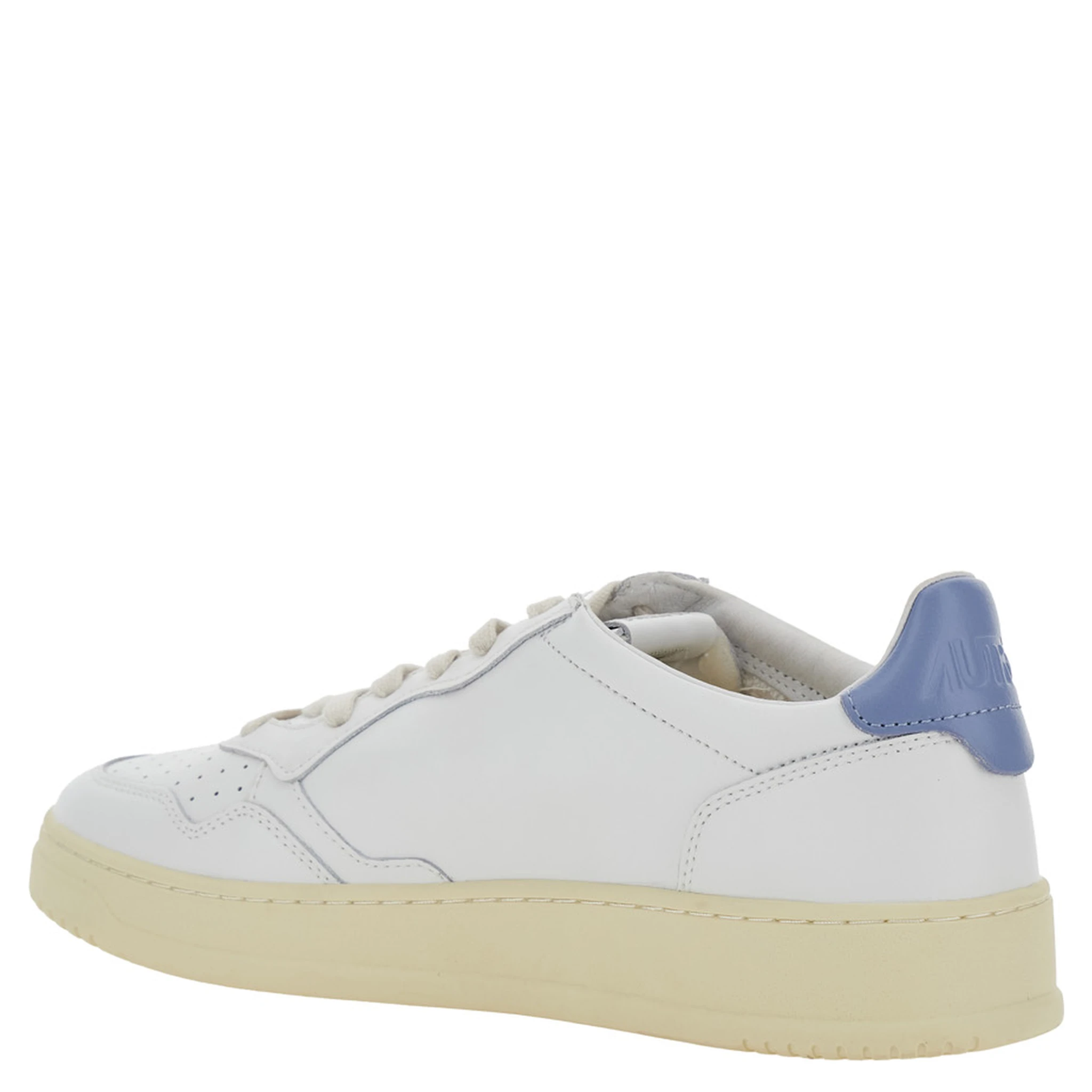 Medalist Low White Sneaker with Contrasting Heel Tab in Leather Woman
