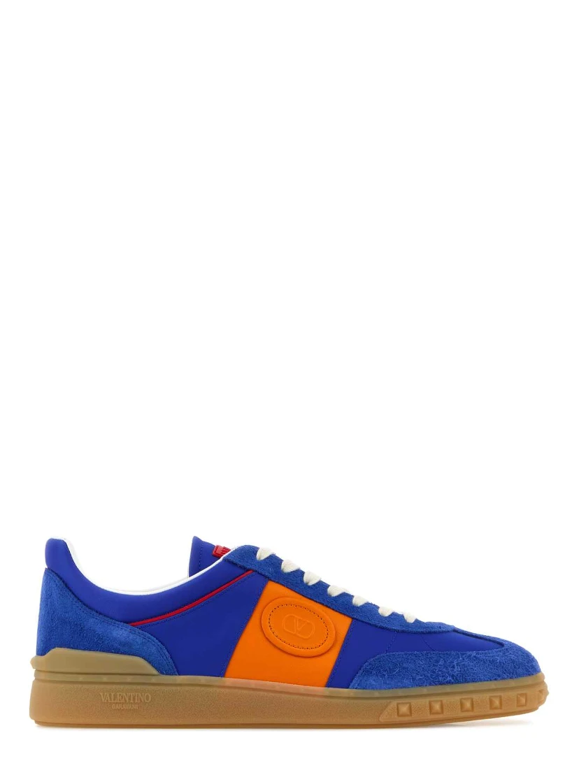 SNEAKER | UPVILLAGE