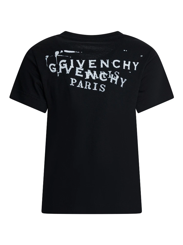 "Fitted" crew-neck T-shirt alternative