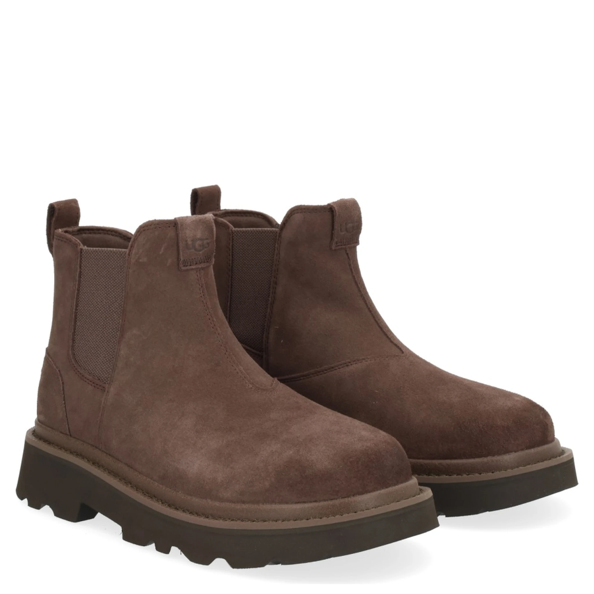 حذاء "تشيلسي لوغ"