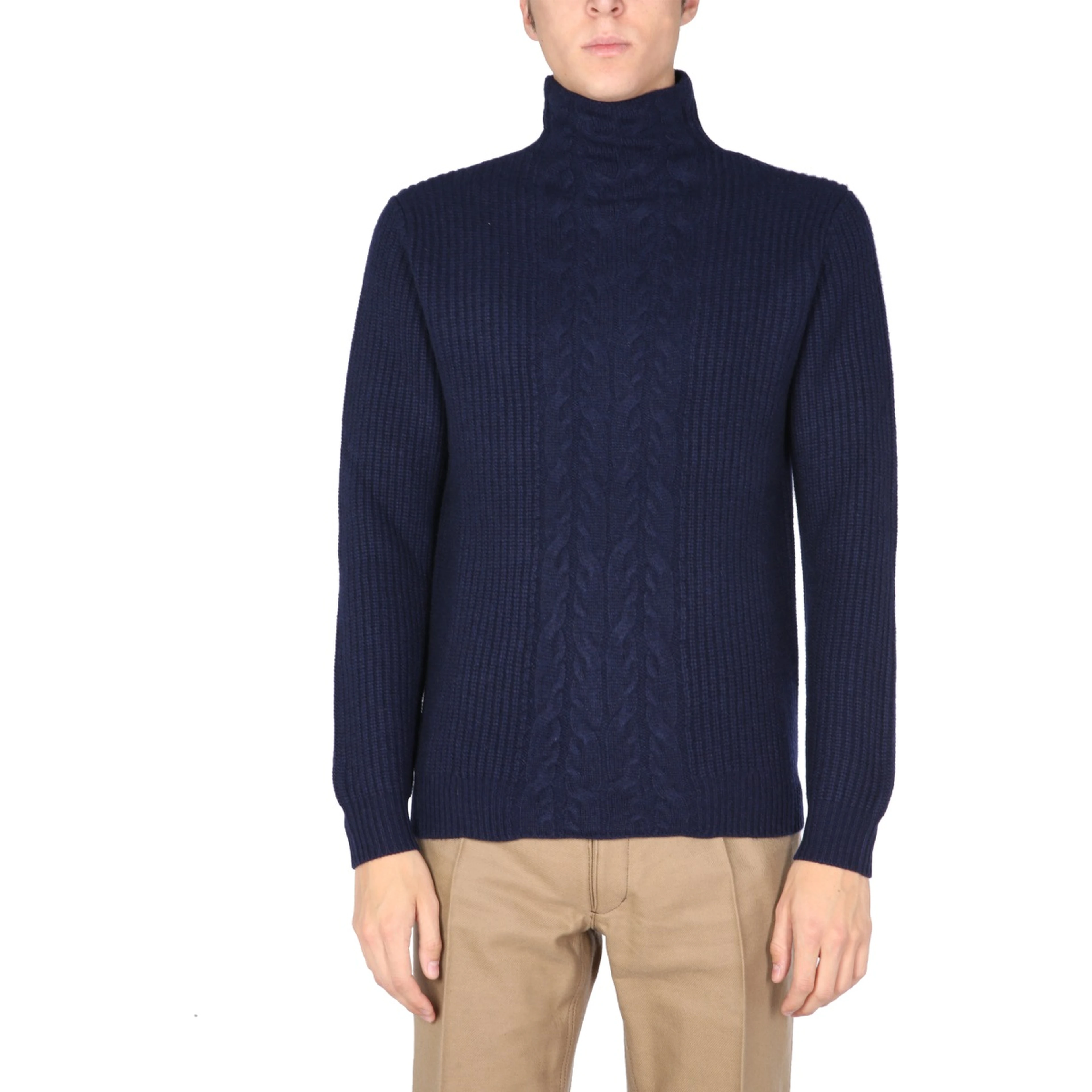 TURTLE NECK SWEATER