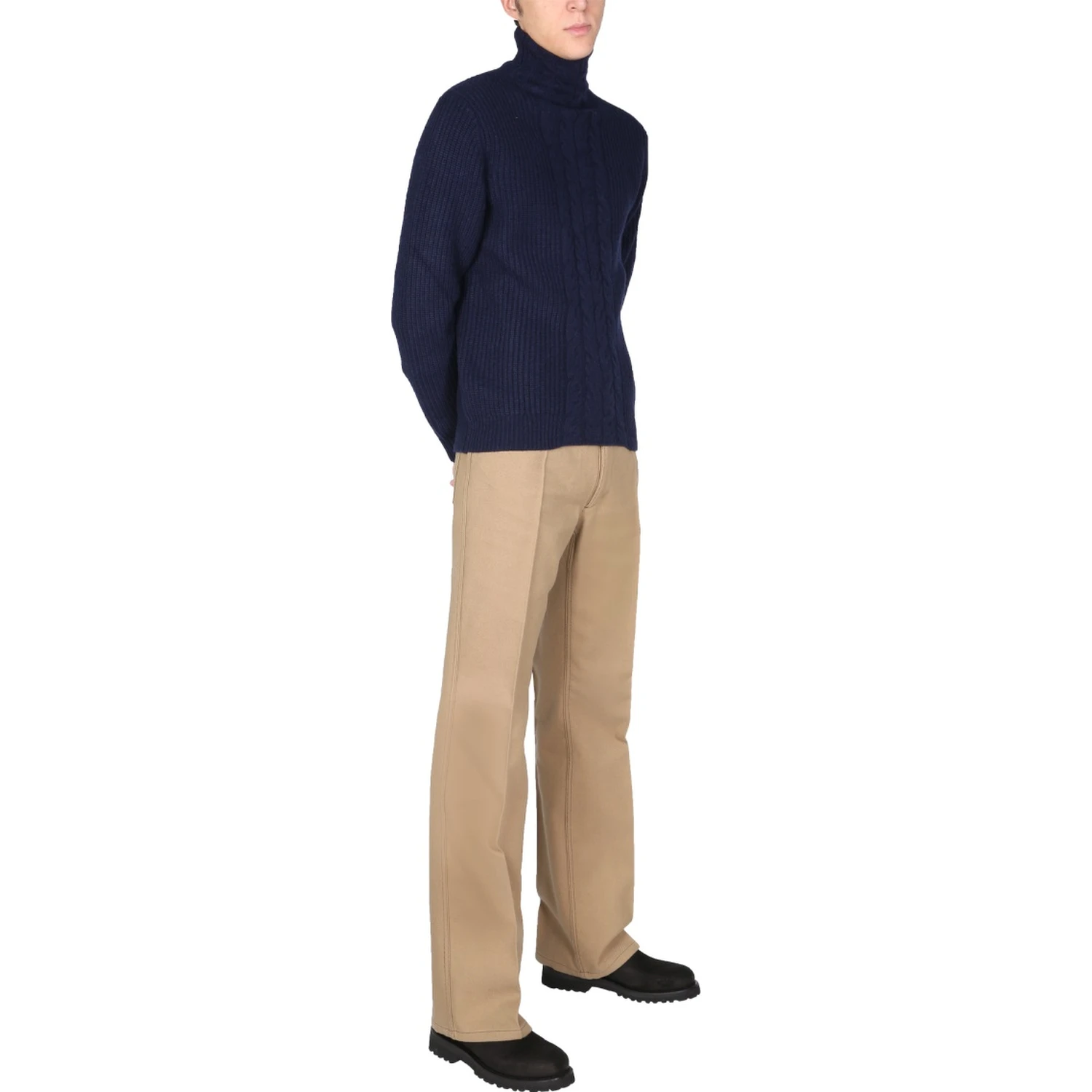 TURTLE NECK SWEATER