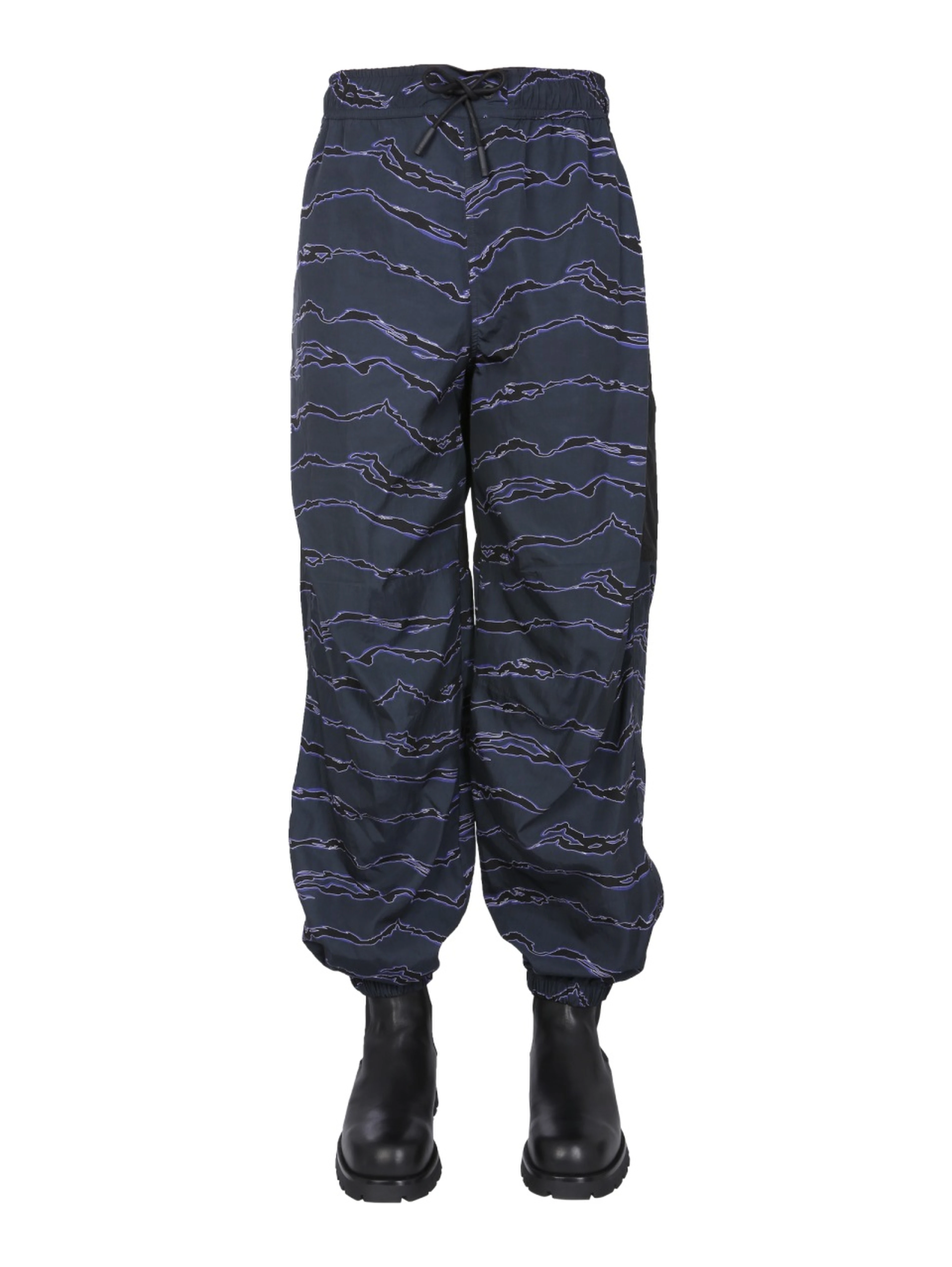 JOGGING PANTS WITH CAMOU PRINT