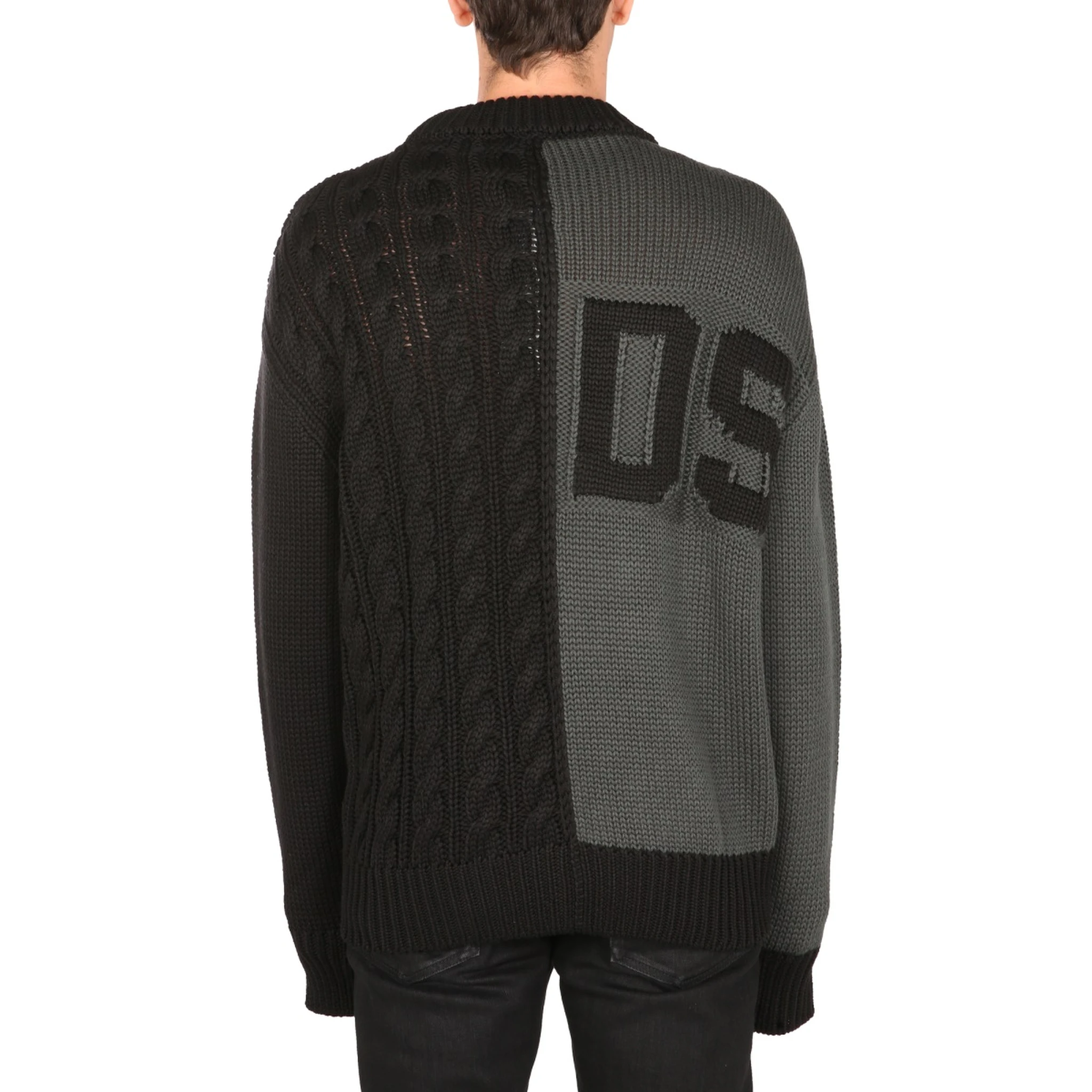 SWEATER WITH LOGO INLAY