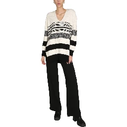 V-NECK SWEATER