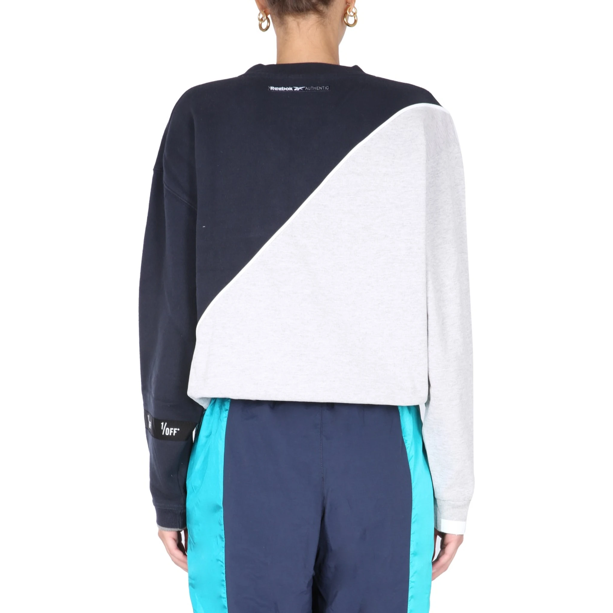 سويت شيرت برقبة دائرية