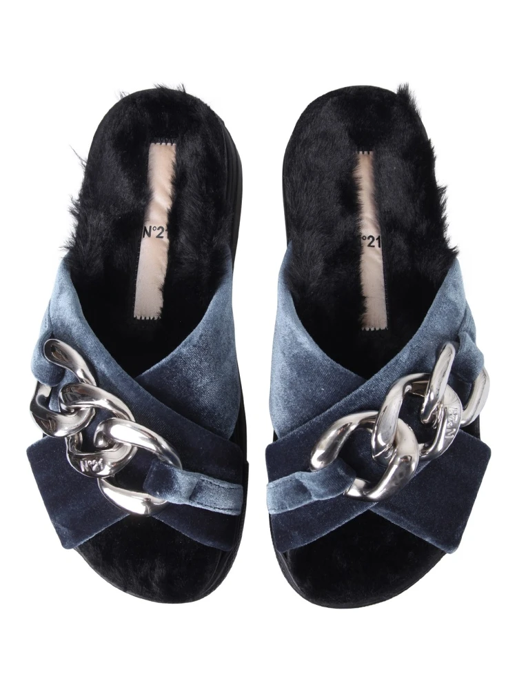 SANDALS WITH OVERSIZED CHAIN alternative