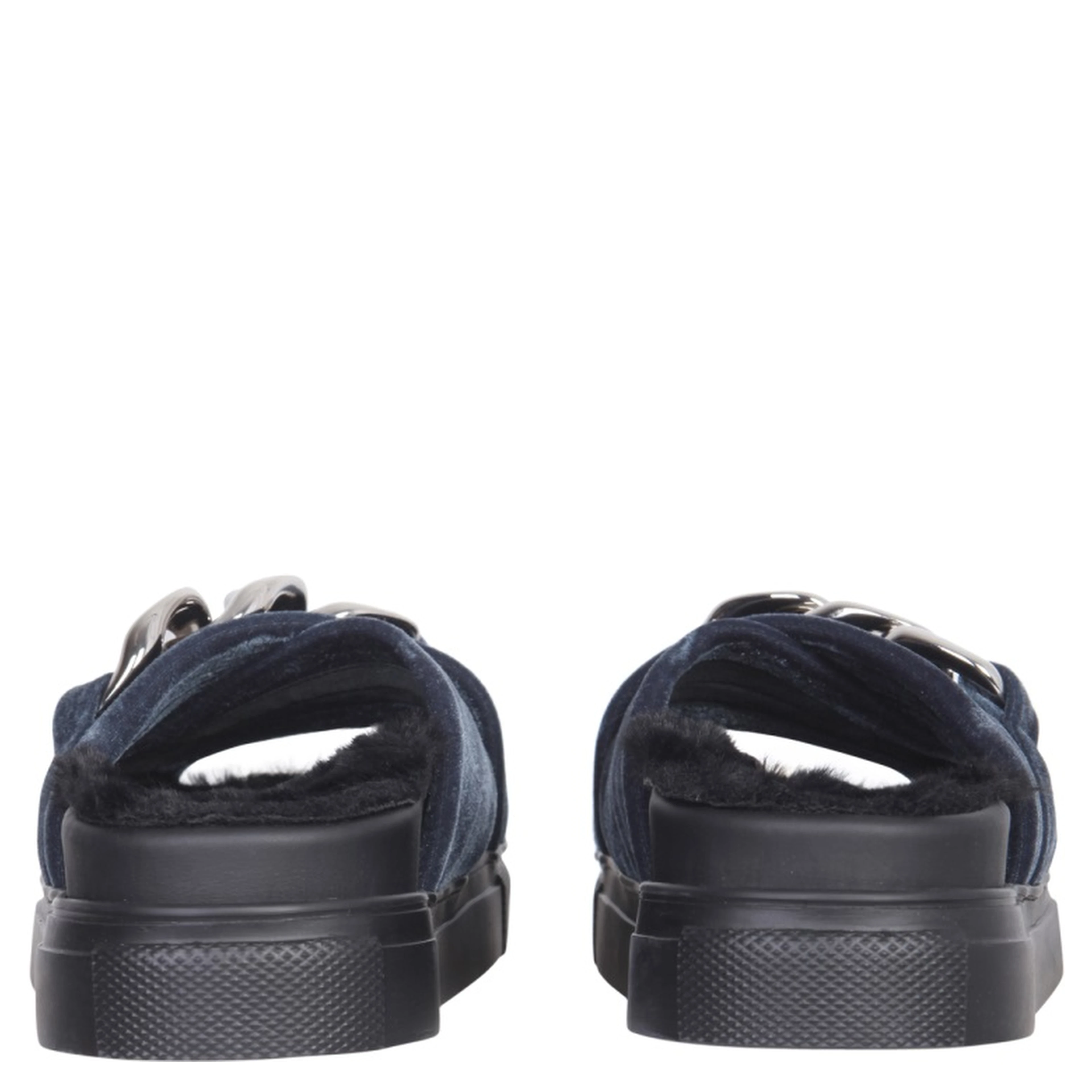 SANDALS WITH OVERSIZED CHAIN