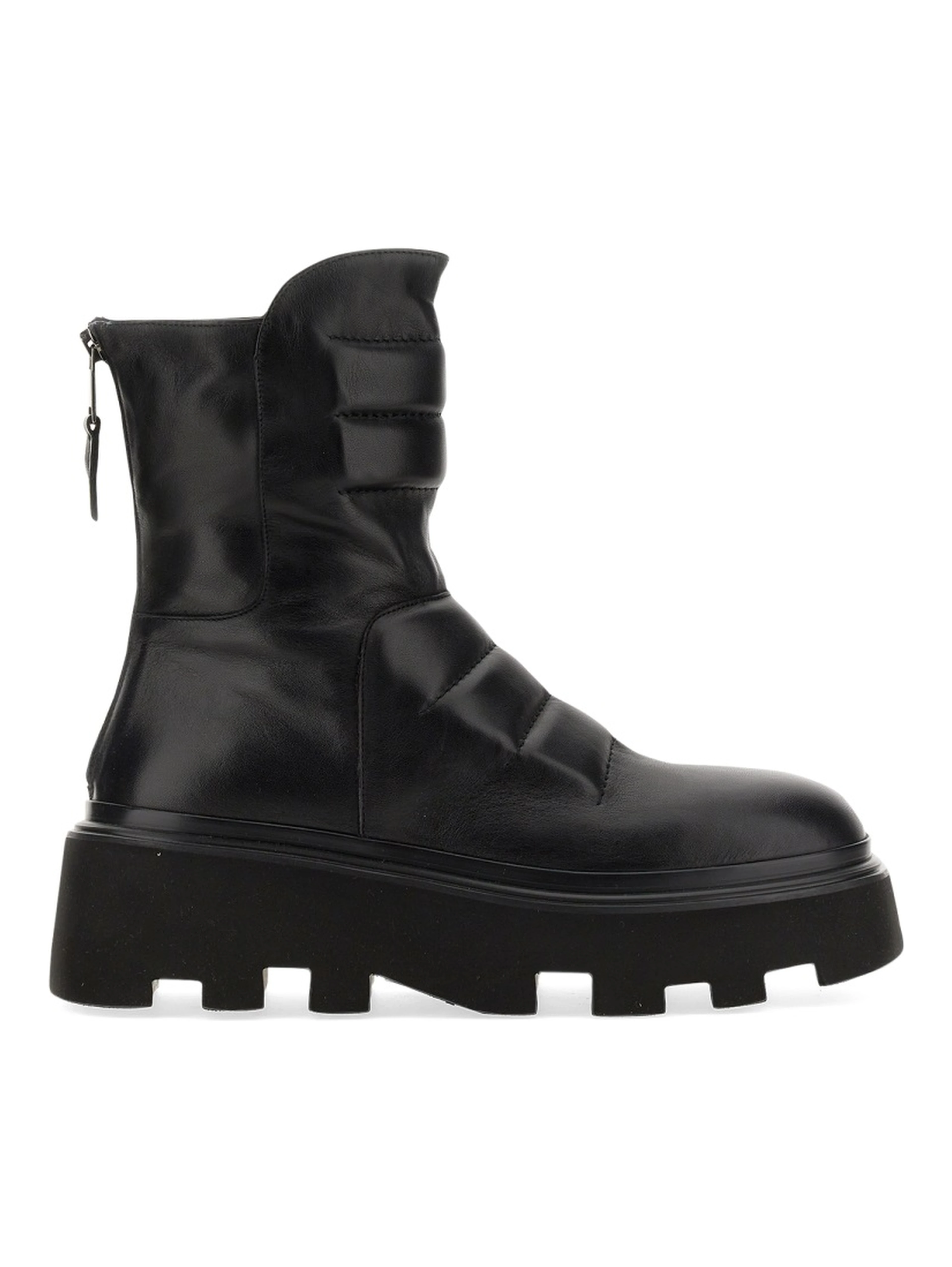 LEATHER BOOT
