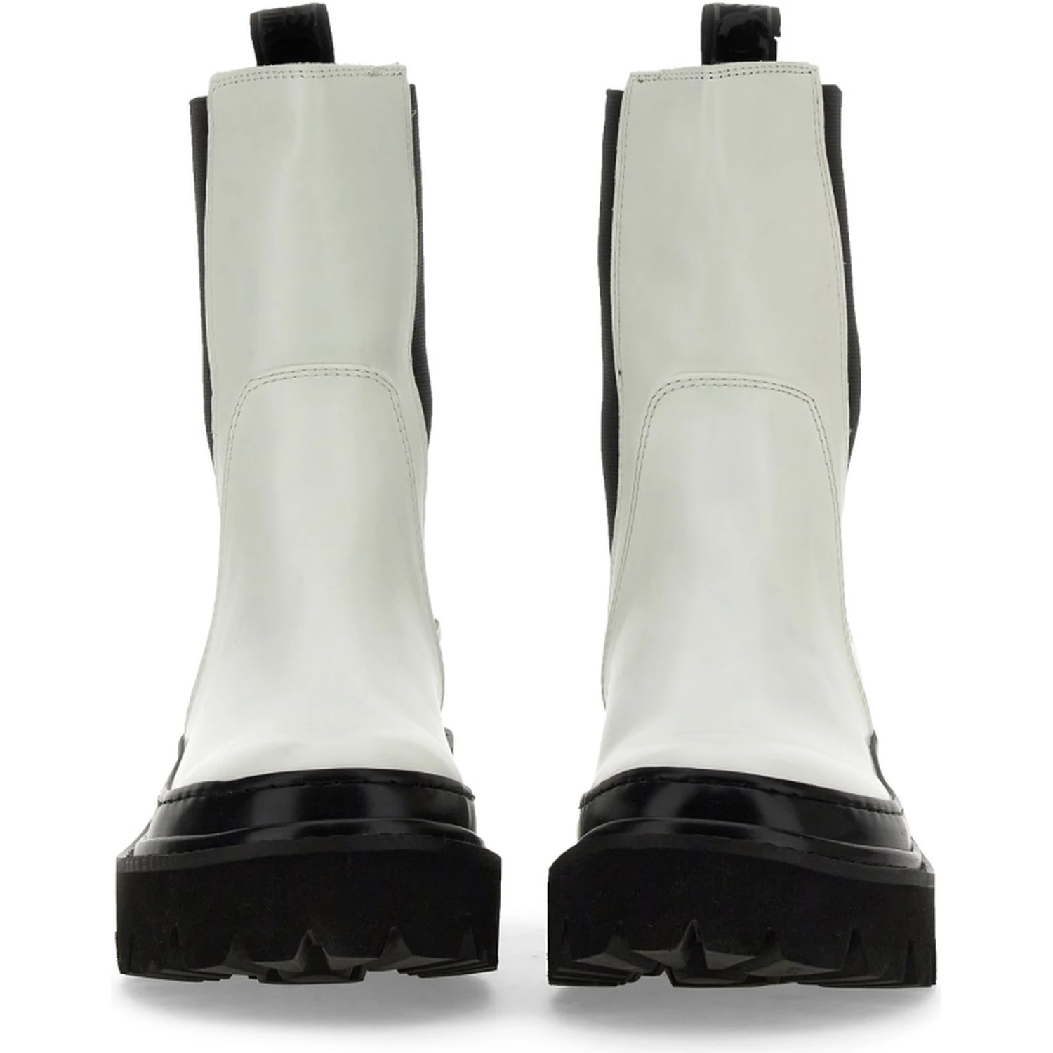 BEATLE BOOT