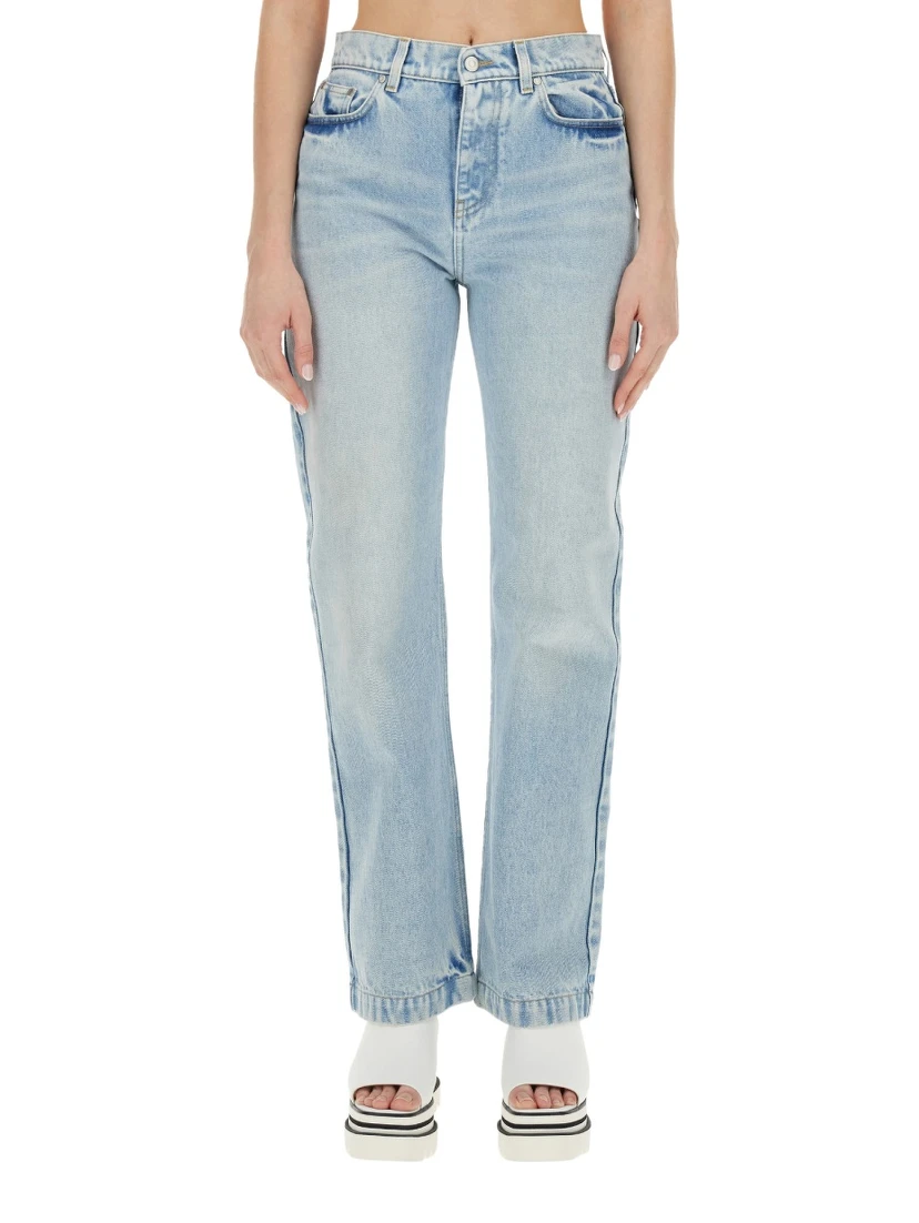 STRAIGHT LEG JEANS