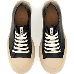 LEATHER SNEAKER