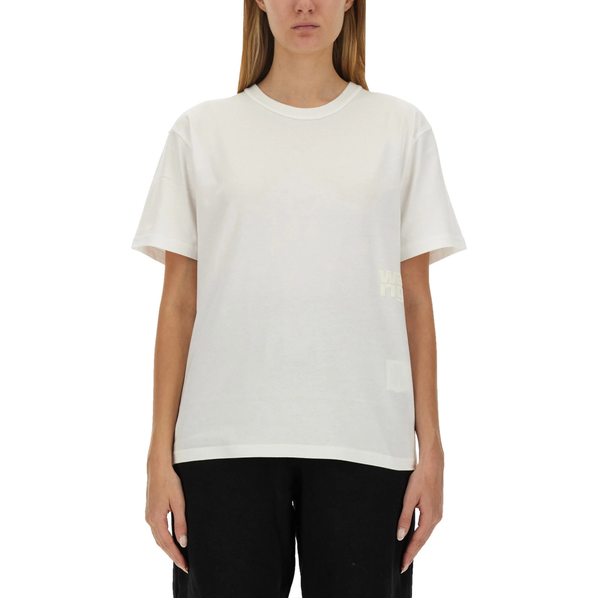 تيشيرت أساسي