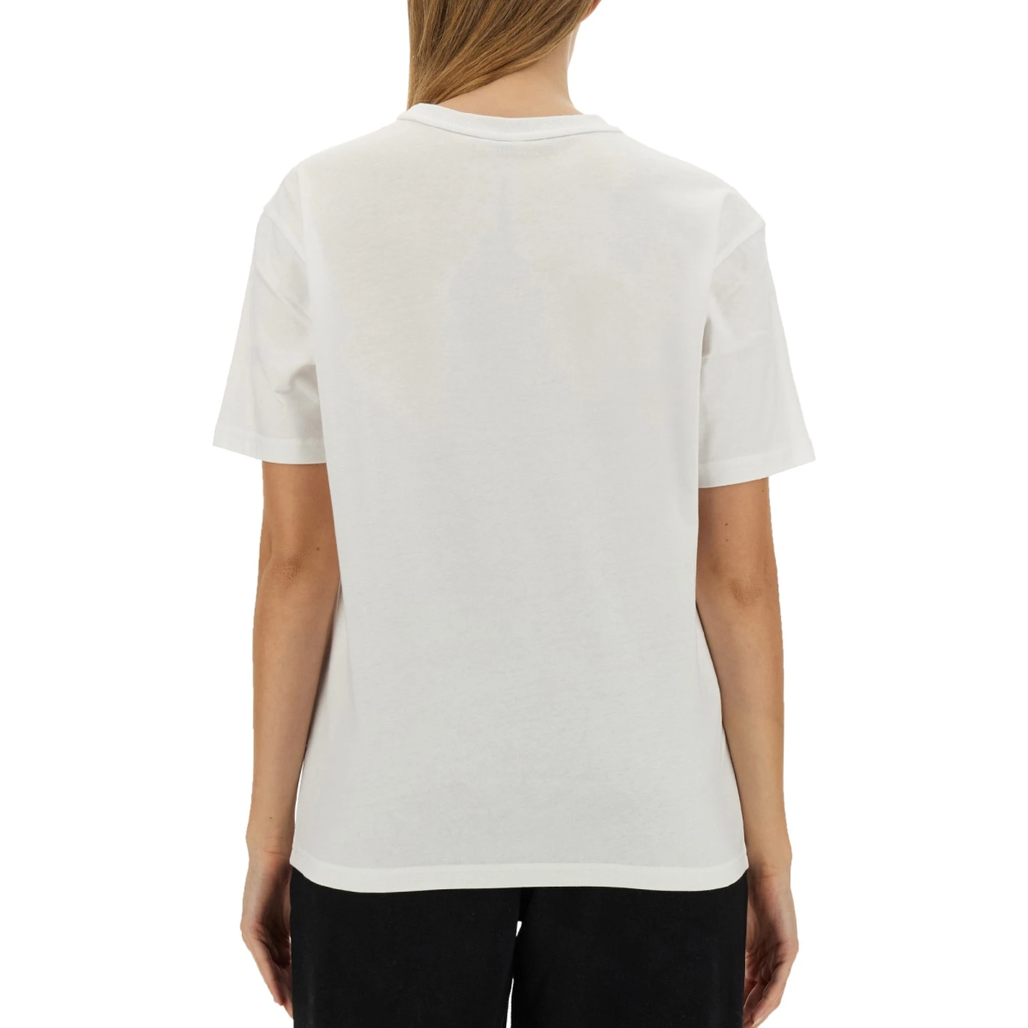 تيشيرت أساسي