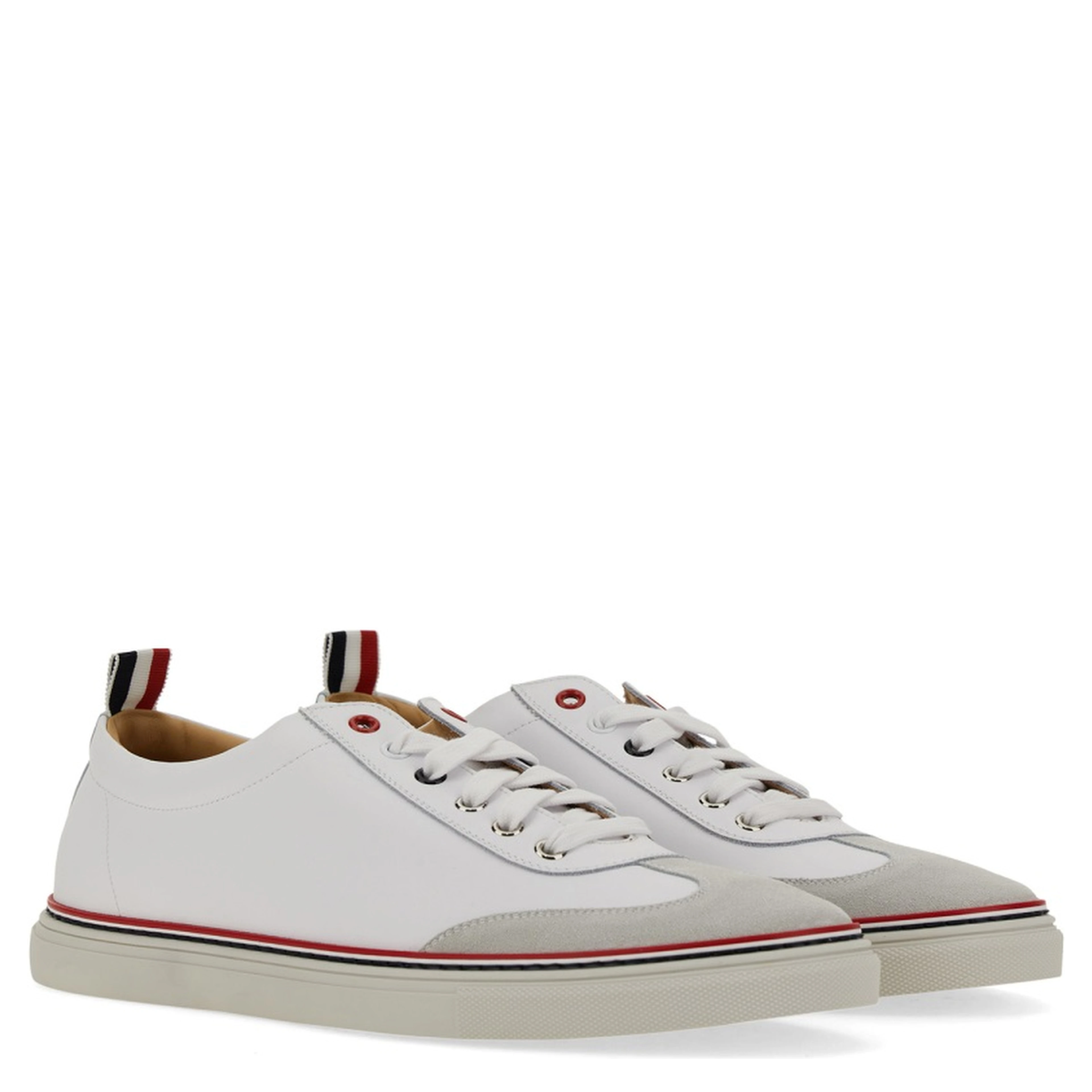 LOW-TOP LEATHER SNEAKER