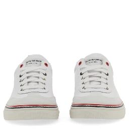 LOW-TOP LEATHER SNEAKER