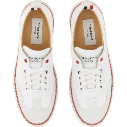 LOW-TOP LEATHER SNEAKER