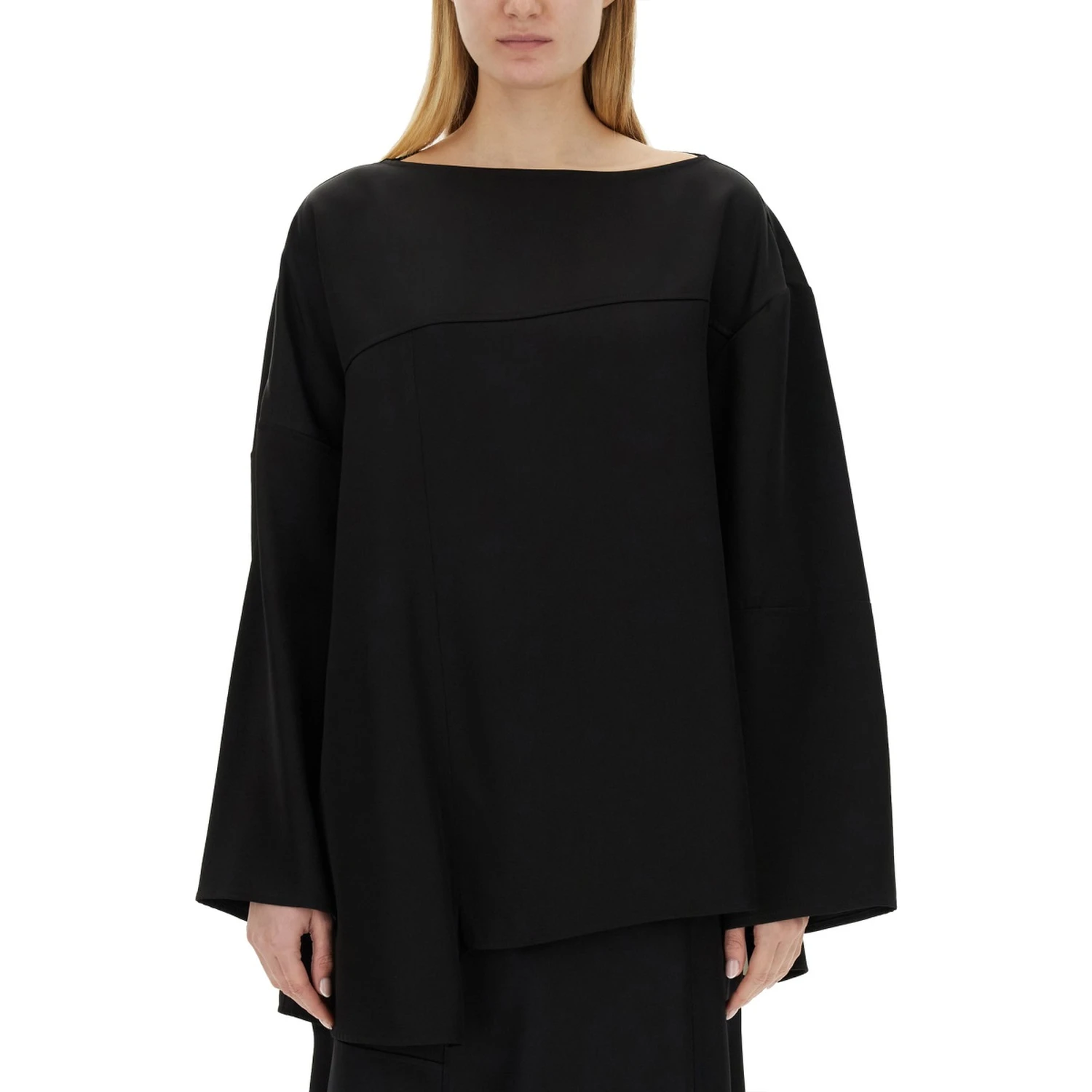 ASYMMETRICAL TOP