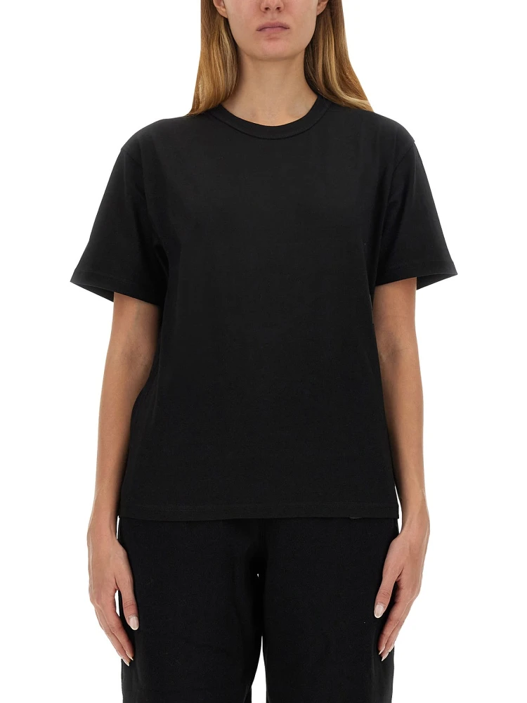 ESSENTIAL T-SHIRT