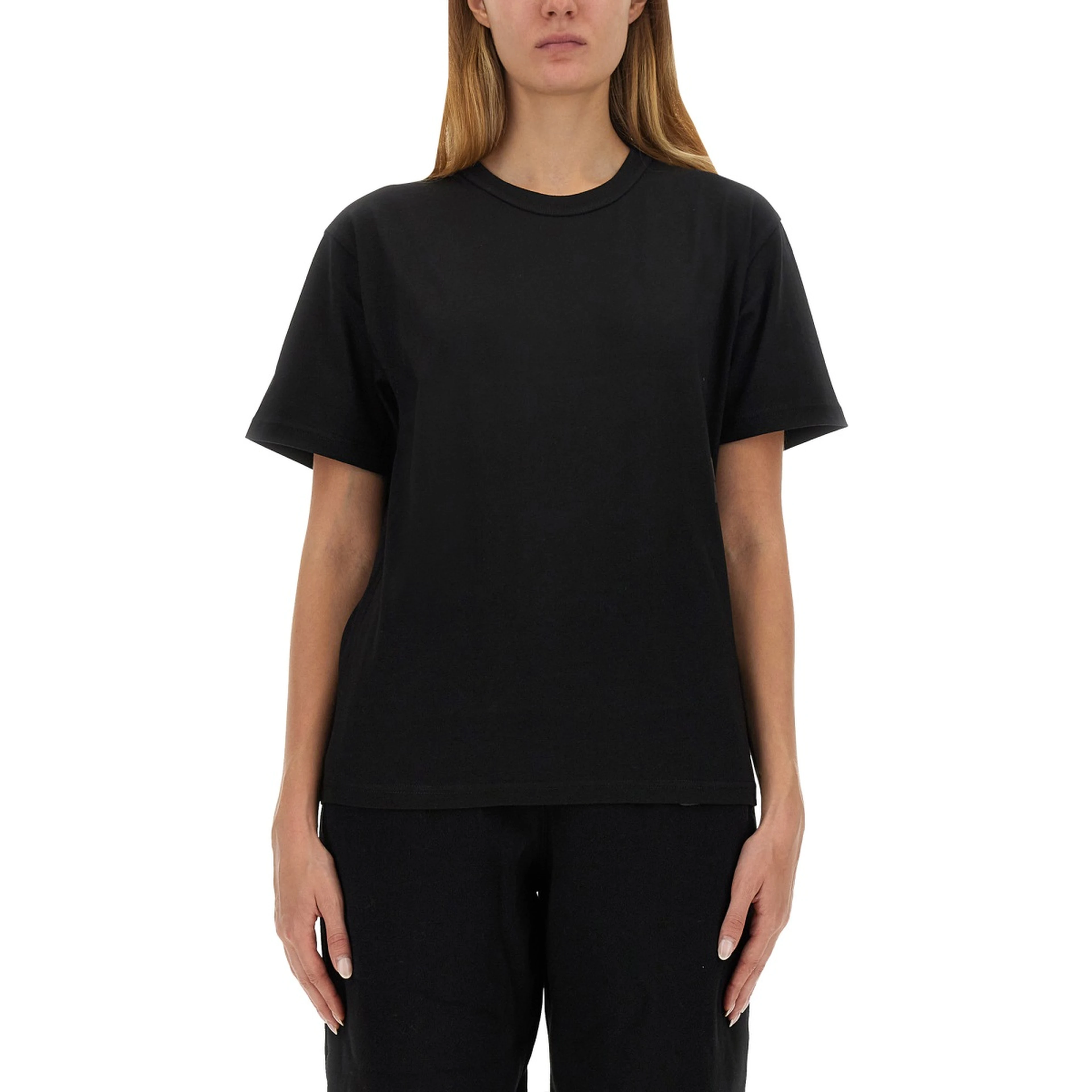 ESSENTIAL T-SHIRT