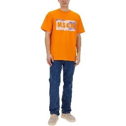 T-SHIRT WITH LOGO