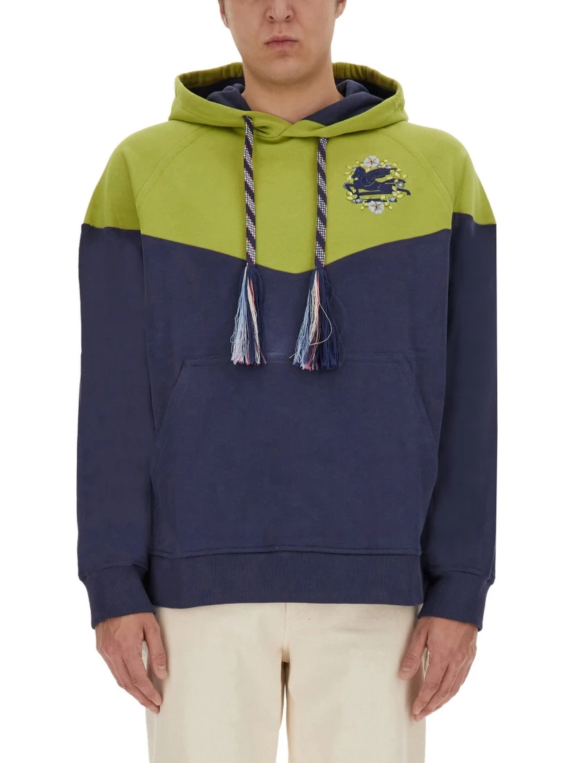 HOODED SWEATSHIRT WITH LOGO