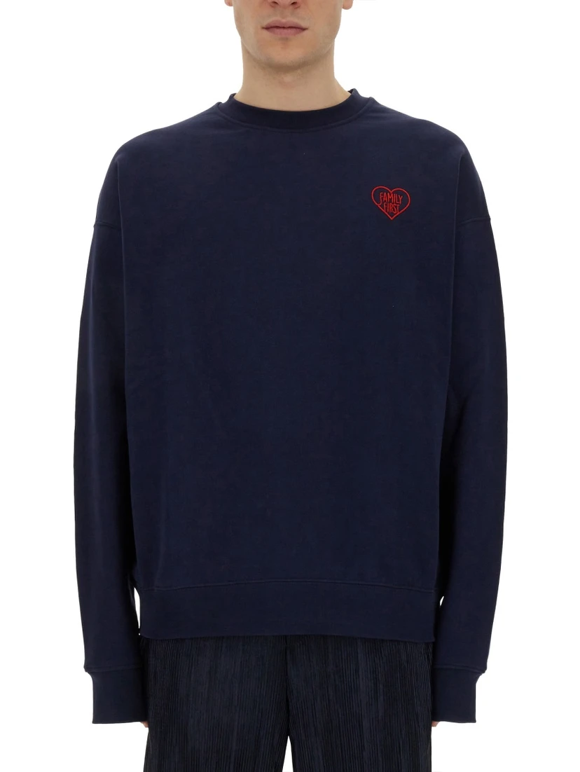 SWEATSHIRT WITH HEART EMBROIDERY