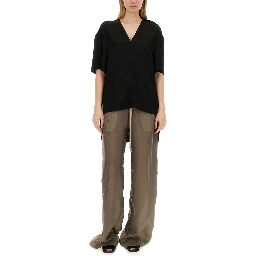 V-NECK T-SHIRT