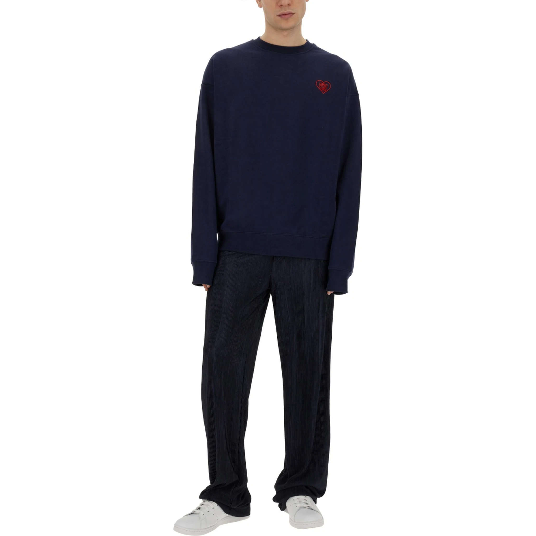 SWEATSHIRT WITH HEART EMBROIDERY