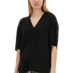V-NECK T-SHIRT