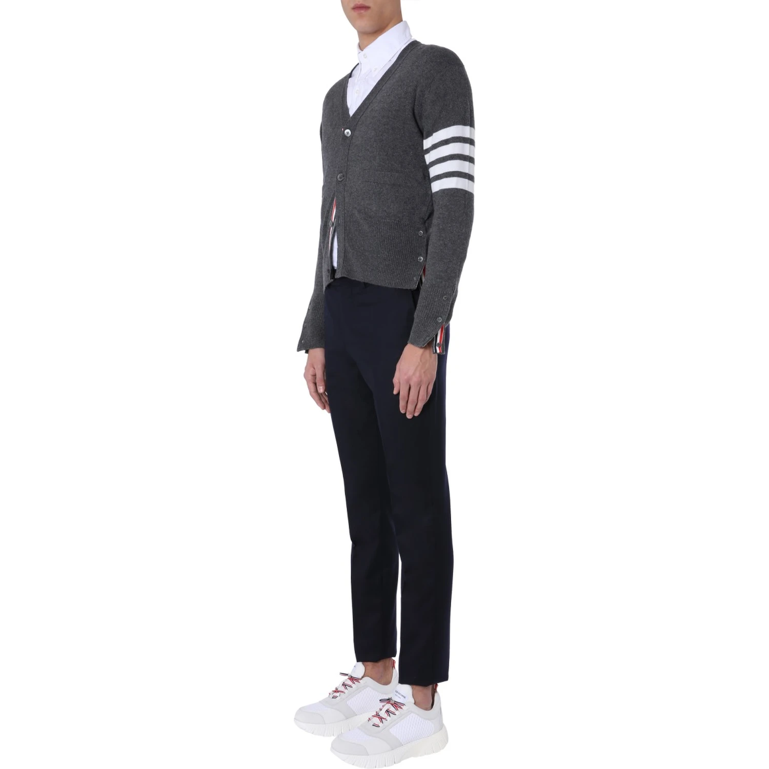 V-NECK CARDIGAN