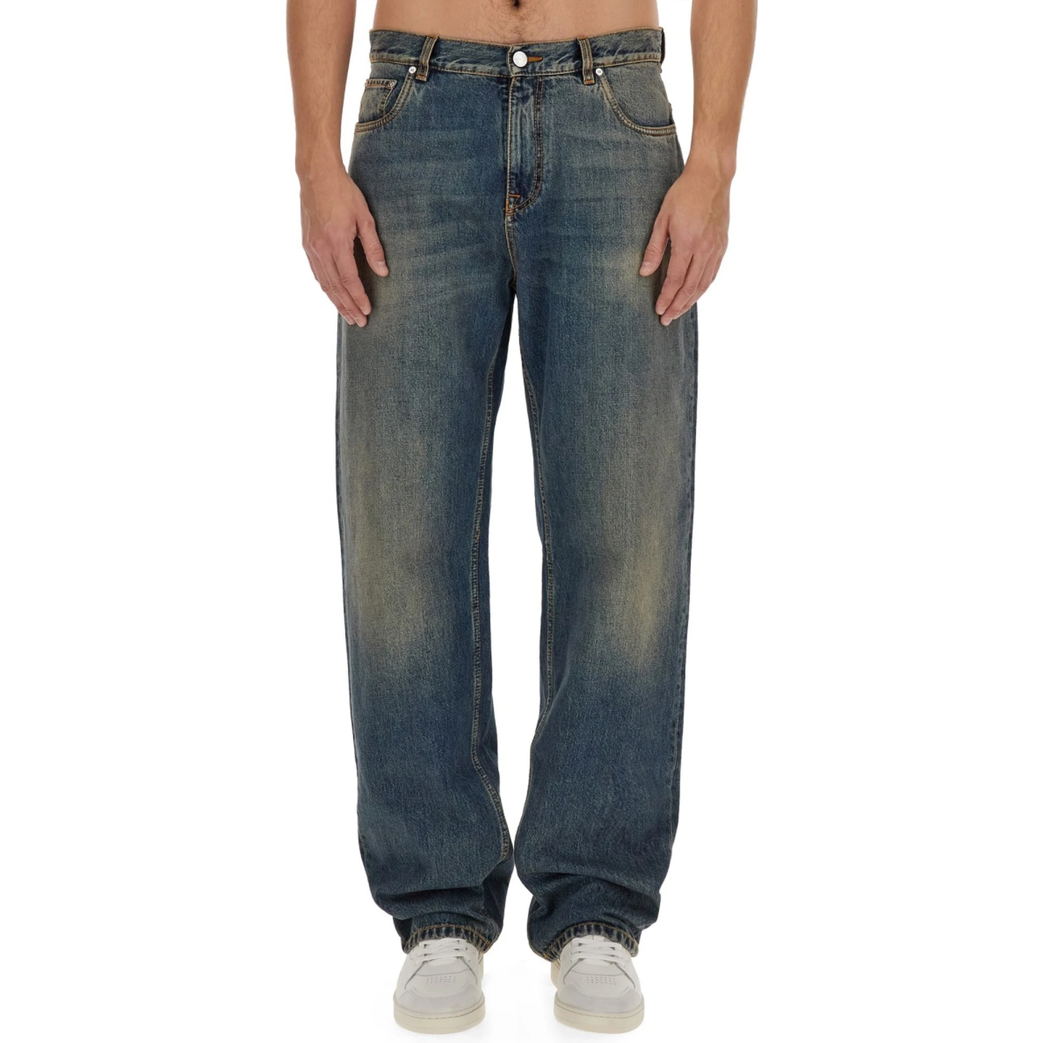 JEANS IN DENIM
