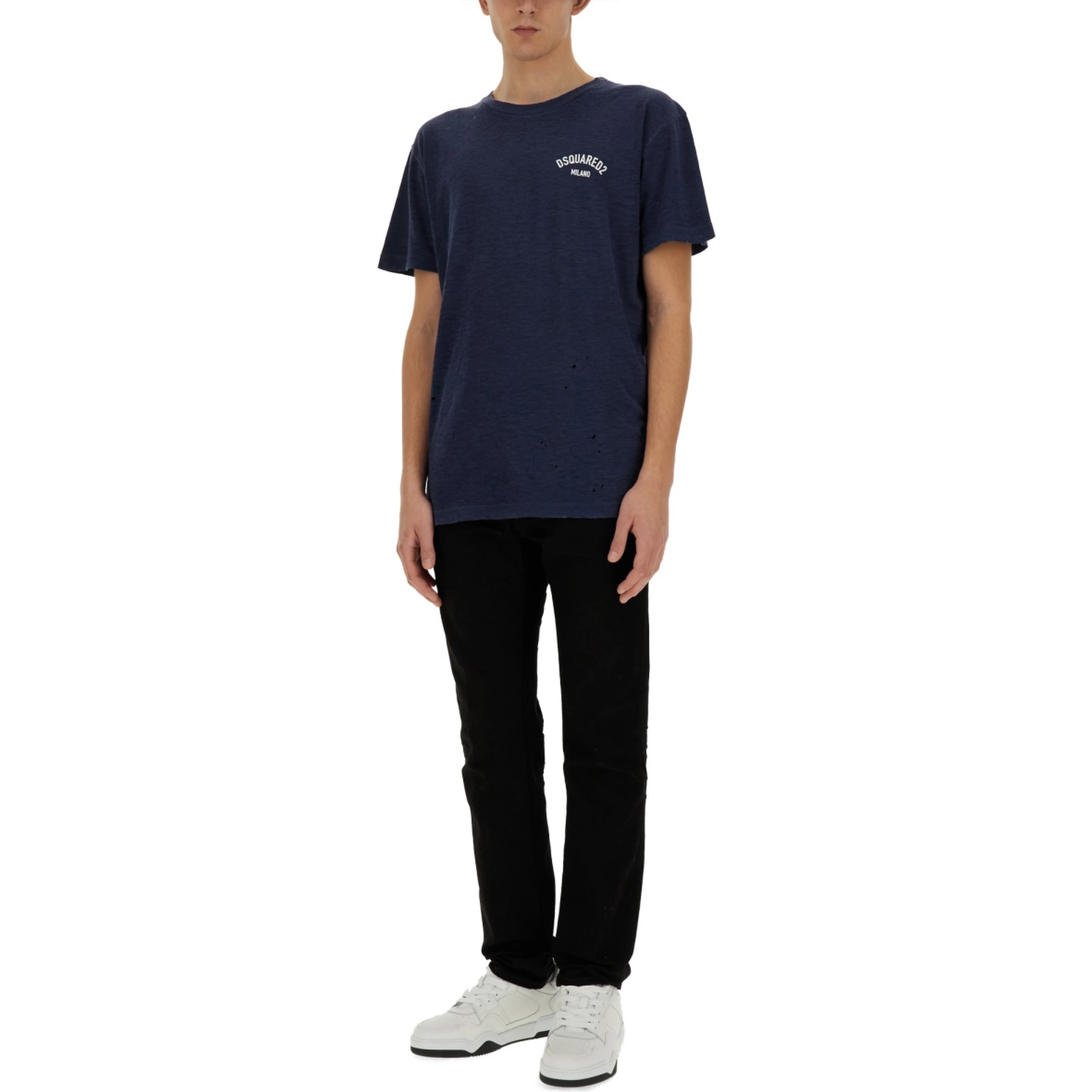 T-SHIRT WITH LOGO